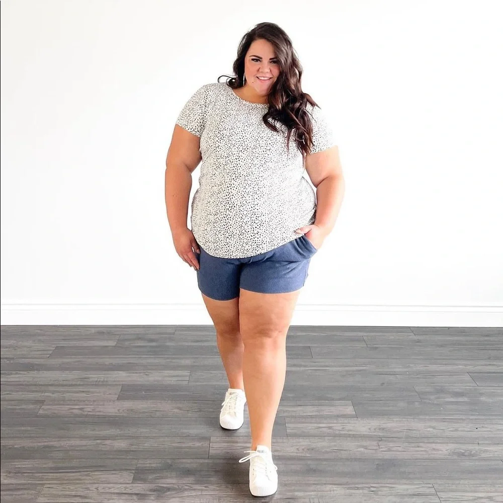 SOLD Buttercream Slim Shorts size medium in heather blue - Picture 1 of 8